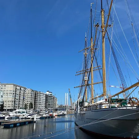 Apartamento Panoramic View On Beach, Ships, Sea - Place To Be