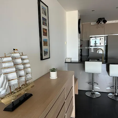 Panoramic View On Beach, Ships, Sea - Place To Be Apartamento *