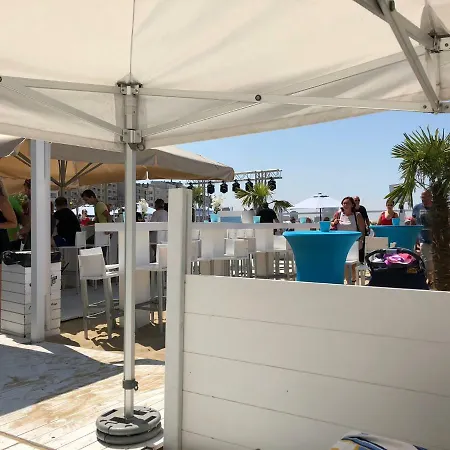 アパート Panoramic View On Beach, Ships, Sea - Place To Be オステンド