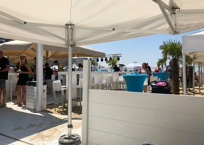 Apartment Panoramic View On Beach, Ships, Sea - Place To Be Ostend