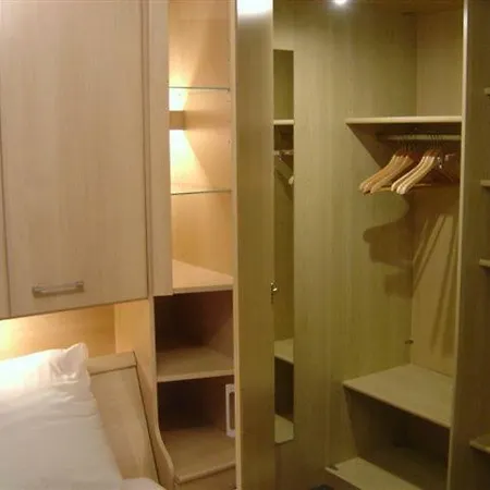 Panoramic View On Beach, Ships, Sea - Place To Be * אוסטנדה